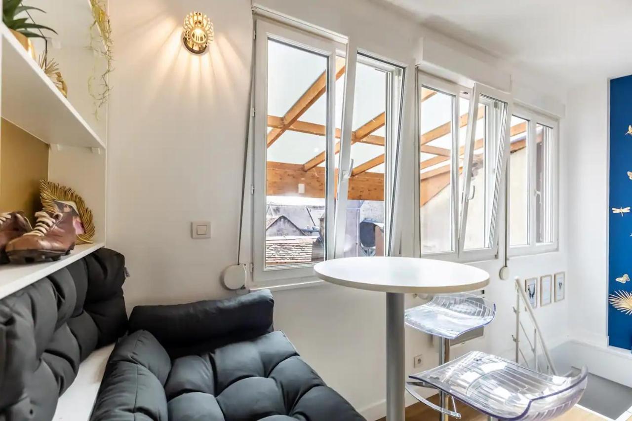 Le 17 Madeleine Apartment Besancon Bagian luar foto